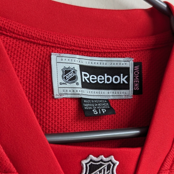 Official NHL Reebok Detroit Red Wings jersey - Picture 3 of 4